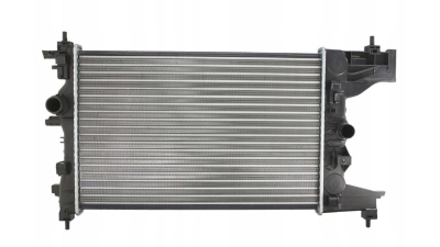 Radiator racire Opel Astra J, 2009-2017 Motorizare 1, 4 64/74kw; 1, 6 85kw, Opel Zafira Tourer, 2011- Motorizare 1, 4 Turbo 88kw; 1, 8 85/103kw Benzina, tip climatizare Cu/fara AC, cutie Manuala, cu conectori rapizi iesire, dimensiune 580x396x23mm, Cu lip