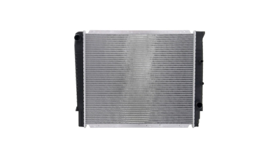 Radiator racire Volvo 940/960, 1994-12.1996 Motor 2, 0 T 114kw; 2, 3 T 121kw; Volvo 960 09.1994-12.1996 Motor 3, 0 R6 150kw Benzina, tip climatizare Cu/fara AC, cutie Manuala, dimensiune 590x490x35mm, Cu lipire fagure prin brazare, Aftermarket