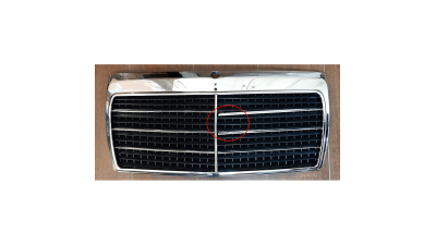 Grila radiator Mercedes W124/Clasa E (Sedan/Coupe/Cabrio/Combi) 12.1984-06.1996, crom/negru DEFECT FABRICATIE VEZI POZA